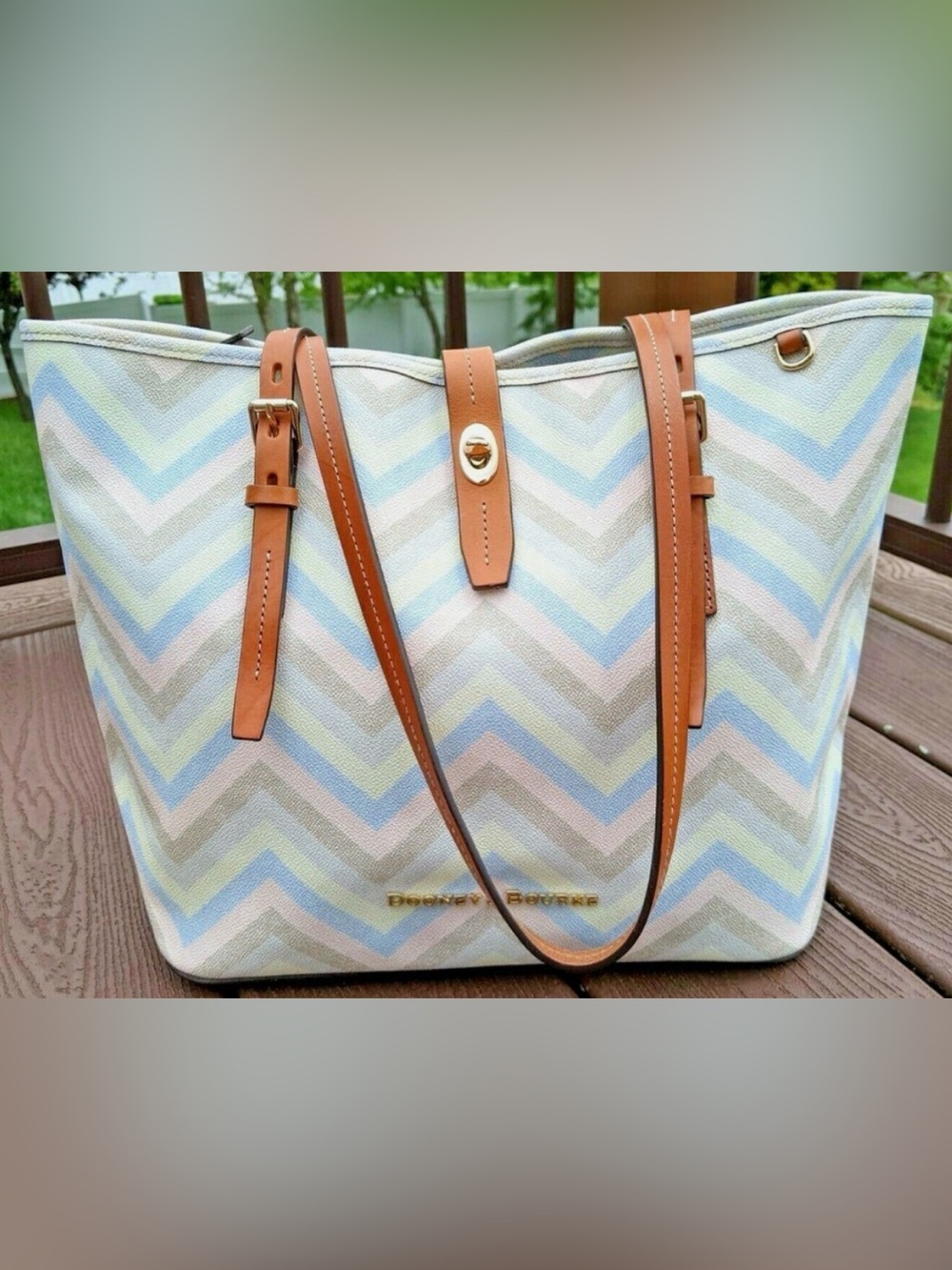 Dooney & Bourke Chevron
Dover Tote